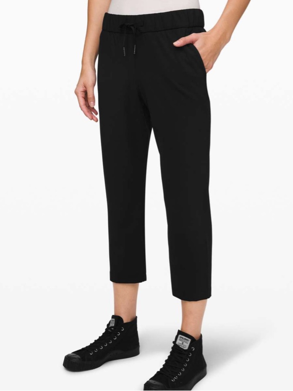 Lululemon On the Fly Crop *23" Black size 4
